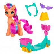 Můj malý pony: Vyprávěj svůj příběh Sunny Starscout na koloběžce - figurka poníka od Hasbro