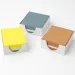 Lepený poznámkový blok v různých barvách, 500 listů, 8,5x8,5x4,5 cm
